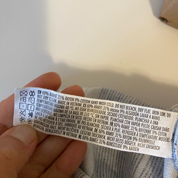 Forever 21 Nautical Jumper with cut out. Size small - Picture 8 of 8